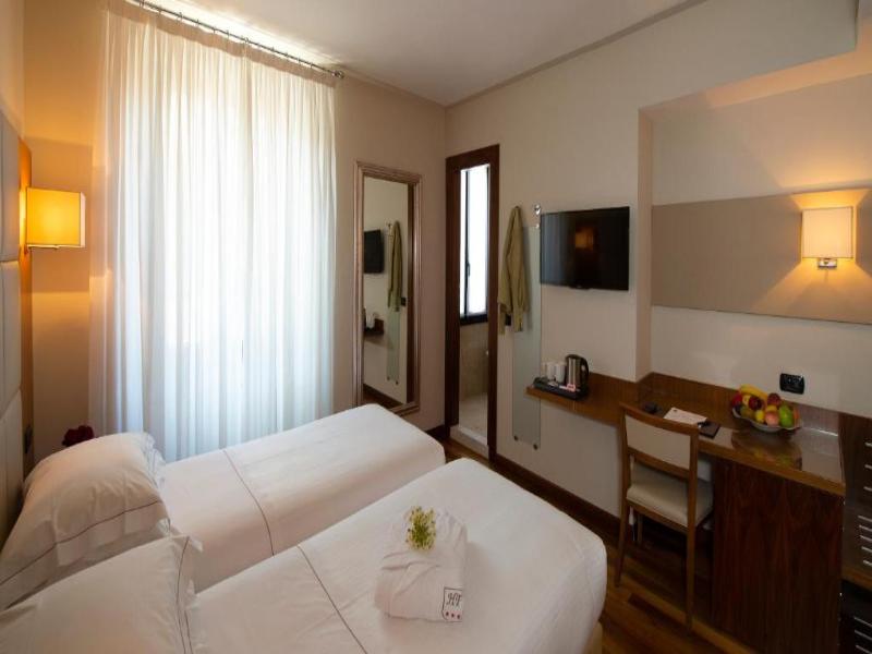 Fenice Hotel Milan image