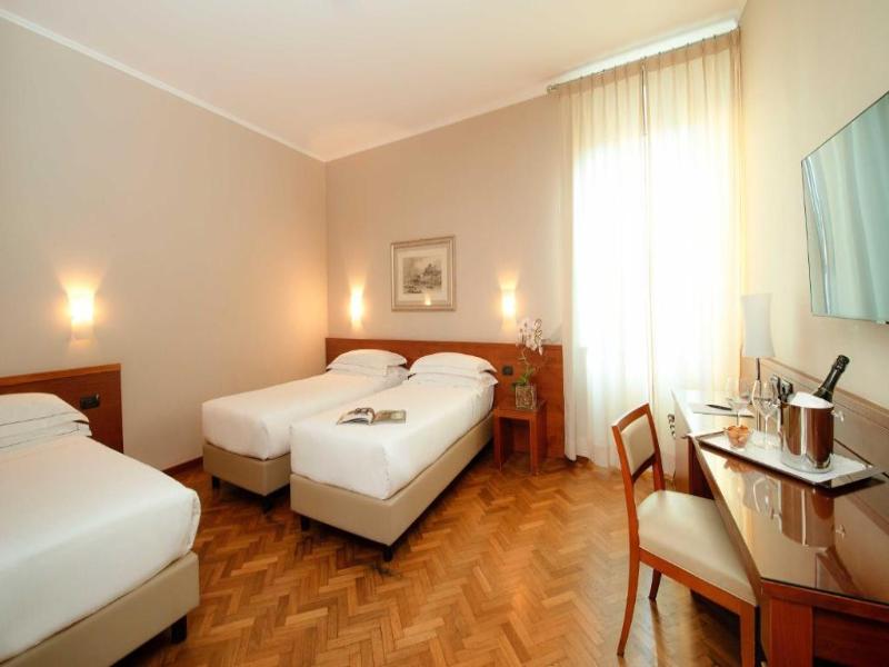 Fenice Hotel Milan image