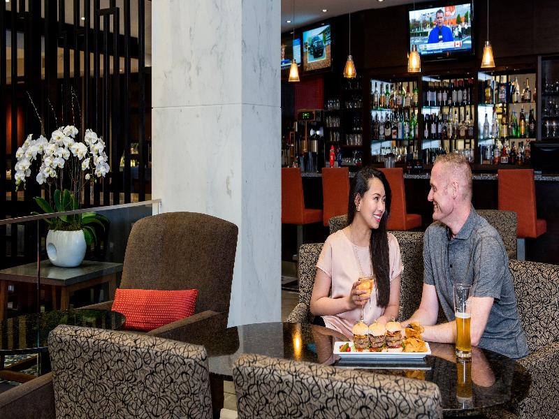 Holiday Inn Hotel and Suites Vancouver Downtown image