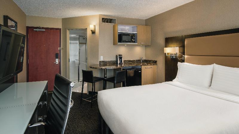 Holiday Inn Hotel and Suites Vancouver Downtown