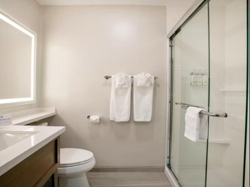 Holiday Inn Express North Palm Beach-Oceanview IHG image
