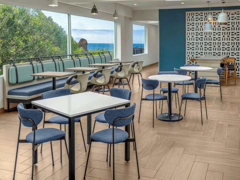 Fairfield Inn & Suites San Francisco Pacifica image