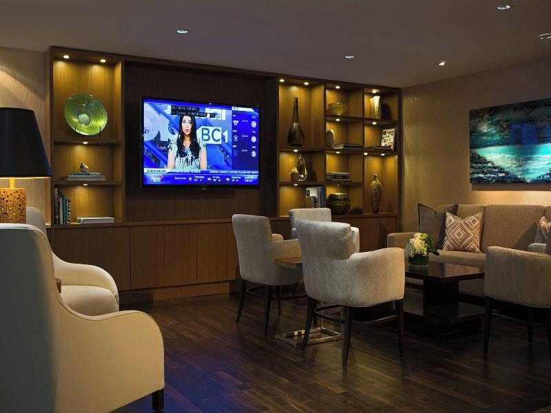 Vancouver Marriott Pinnacle Downtown Hotel image
