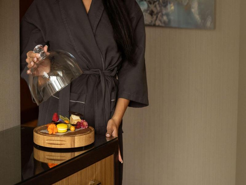 Vancouver Marriott Pinnacle Downtown Hotel image