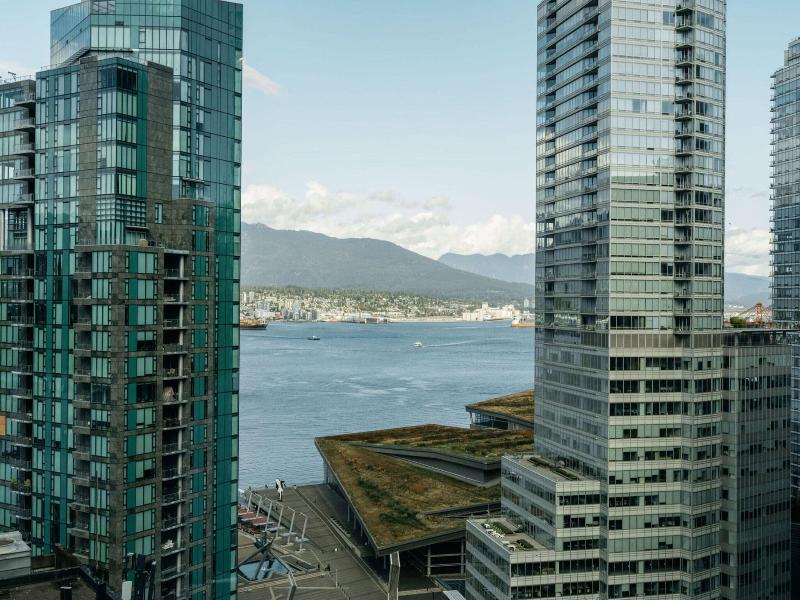 Vancouver Marriott Pinnacle Downtown Hotel image