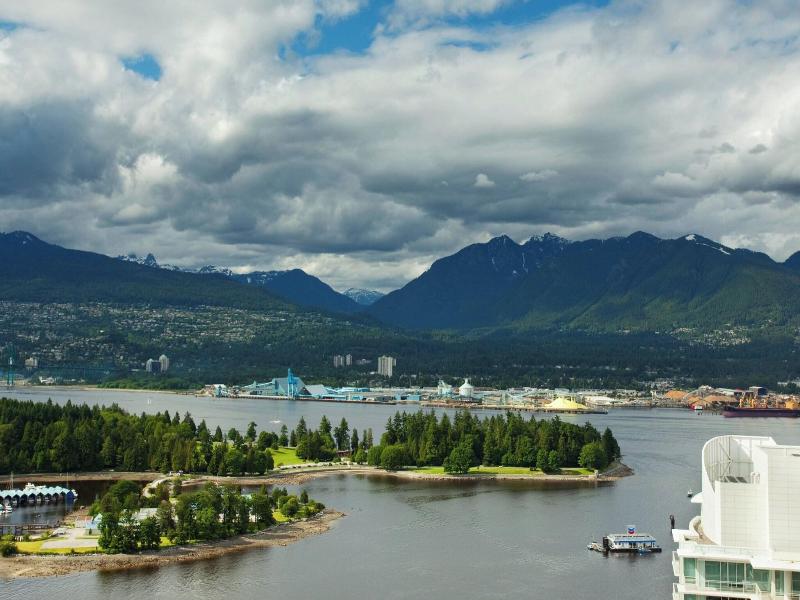 Vancouver Marriott Pinnacle Downtown Hotel image