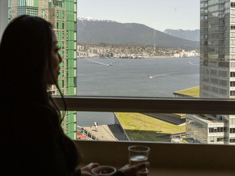 Vancouver Marriott Pinnacle Downtown Hotel image