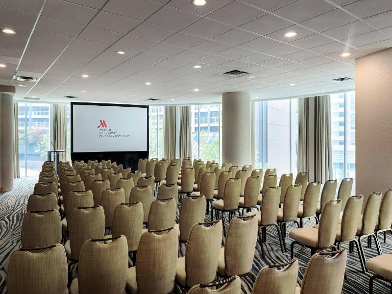 Vancouver Marriott Pinnacle Downtown Hotel image