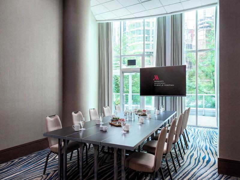 Vancouver Marriott Pinnacle Downtown Hotel image