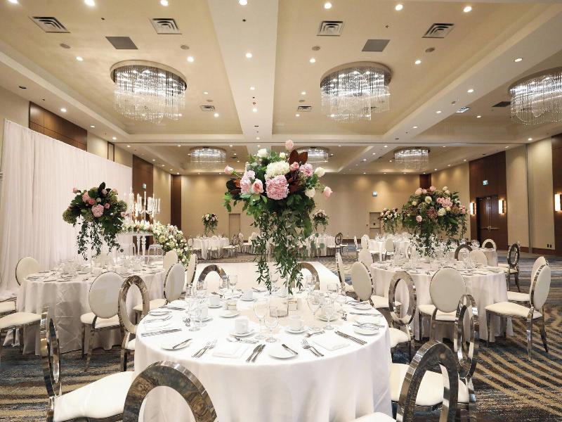 Vancouver Marriott Pinnacle Downtown Hotel image