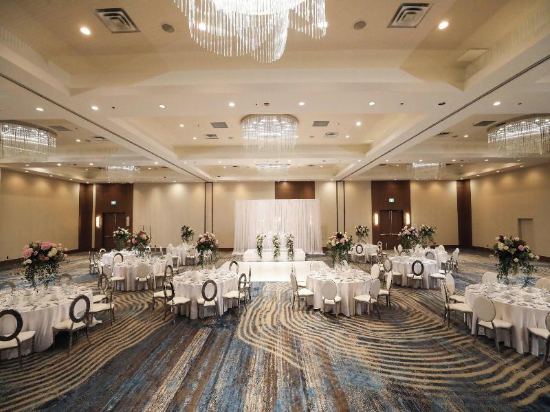 Vancouver Marriott Pinnacle Downtown Hotel image