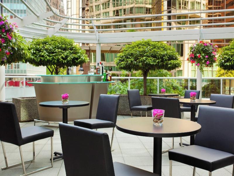 Vancouver Marriott Pinnacle Downtown Hotel image