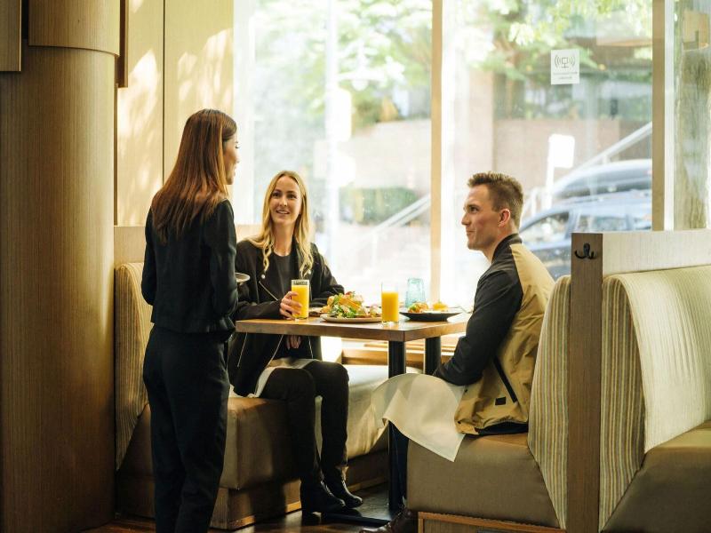 Vancouver Marriott Pinnacle Downtown Hotel image
