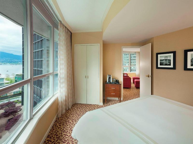 Vancouver Marriott Pinnacle Downtown Hotel image