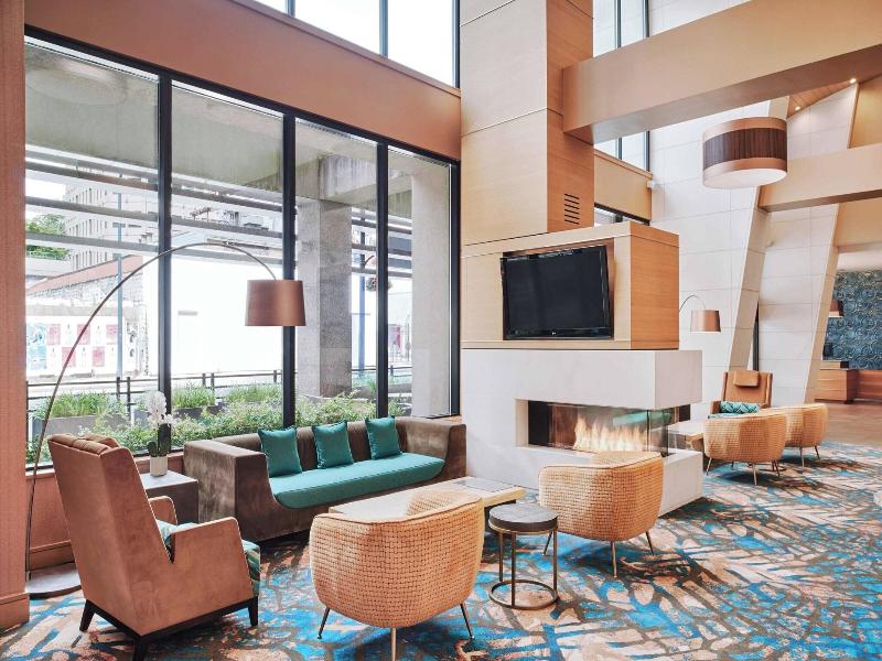 Residence Inn Vancouver Downtown image