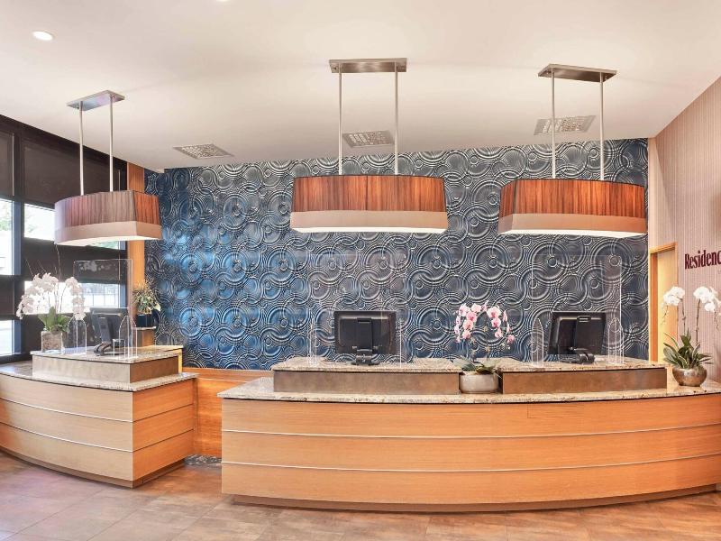 Residence Inn Vancouver Downtown image