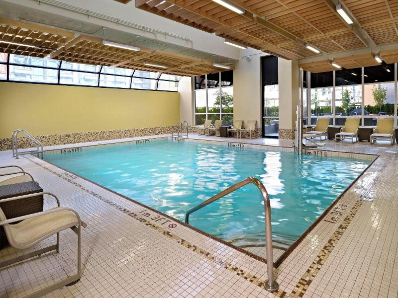 Residence Inn Vancouver Downtown image