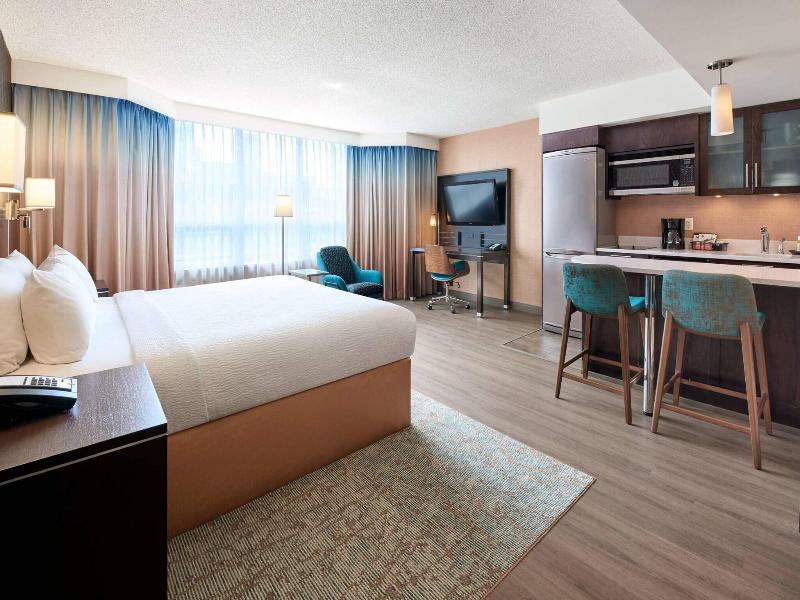 Residence Inn Vancouver Downtown image