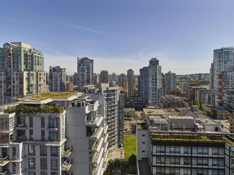 Residence Inn Vancouver Downtown image