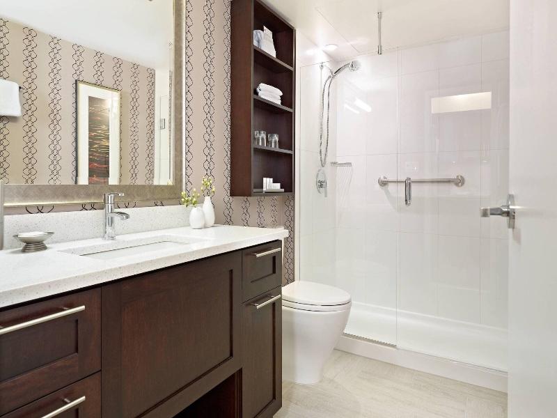 Residence Inn Vancouver Downtown image