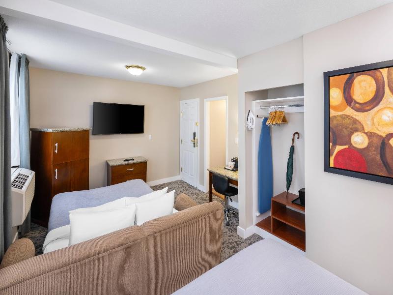 Quality Inn & Suites Downtown Vancouver image