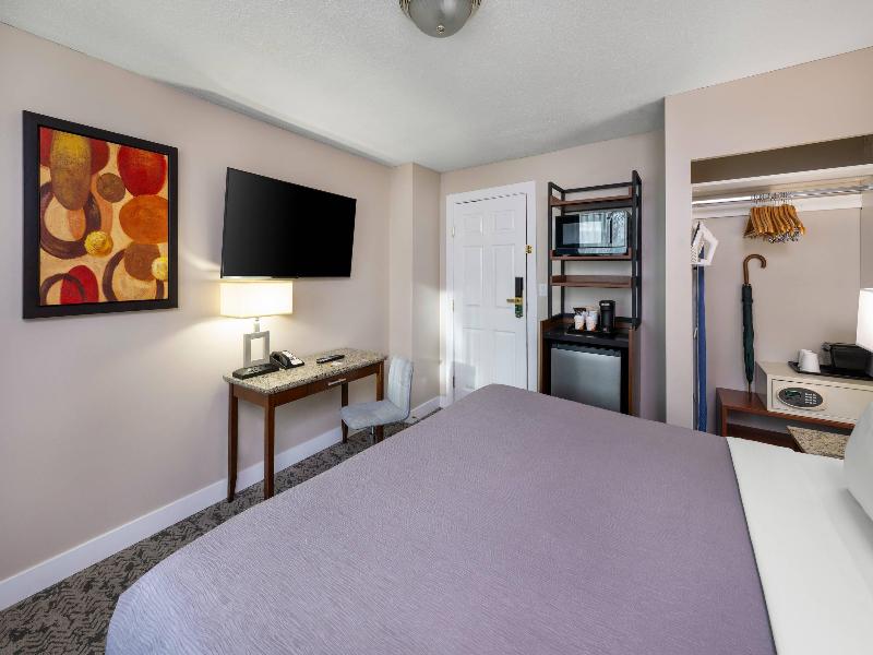 Quality Inn & Suites Downtown Vancouver image