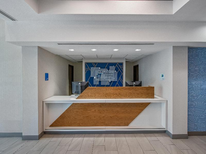 Holiday Inn Express Hotel & Suites Sorrento Valley — view