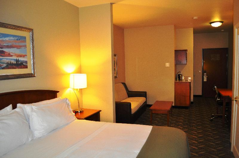 Holiday Inn Express West Sacramento photo 12