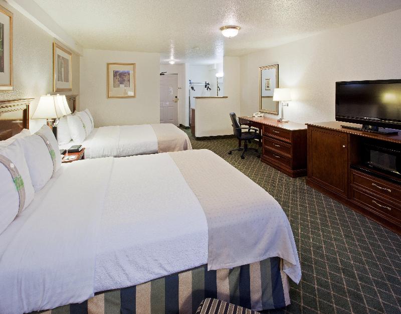 Holiday Inn Redding photo 21