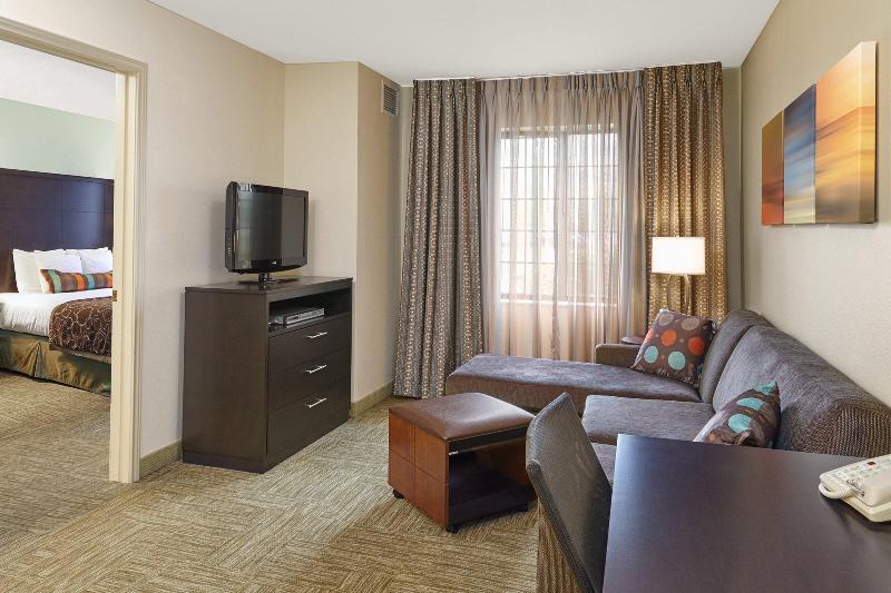 Staybridge Suites Chicago - Lincolnshire By IHG image