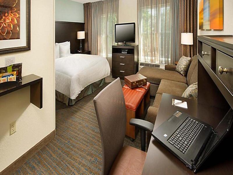 Staybridge Suites Chicago - Lincolnshire By IHG image