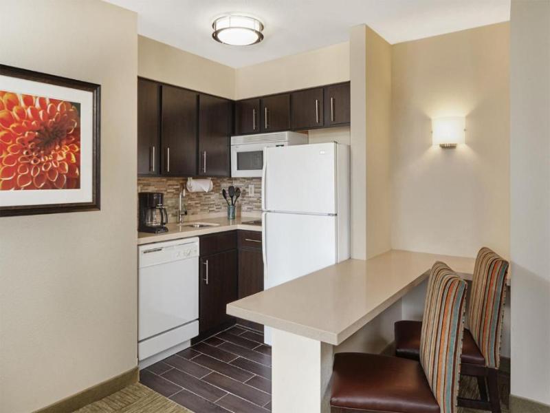 Staybridge Suites Chicago - Lincolnshire By IHG image