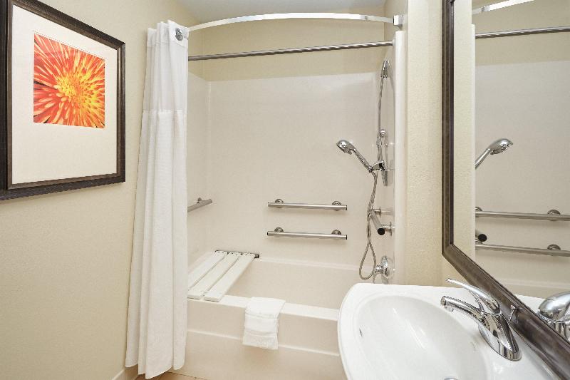 Staybridge Suites Chicago -- Glenview By IHG image