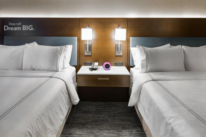 Even Hotel Tinley Park Hotel & Convention Center image