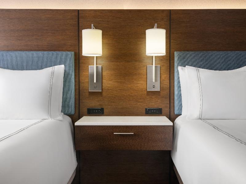 Even Hotel Tinley Park Hotel & Convention Center image