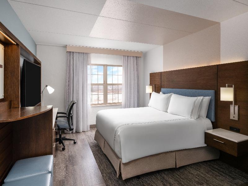 Even Hotel Tinley Park Hotel & Convention Center image