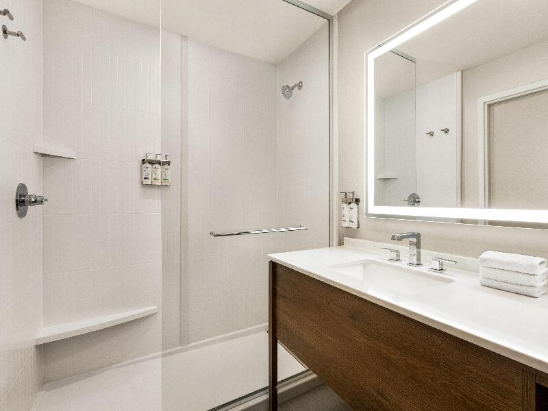 Staybridge Suites Chicago-Oakbrook Terrace By IHG image