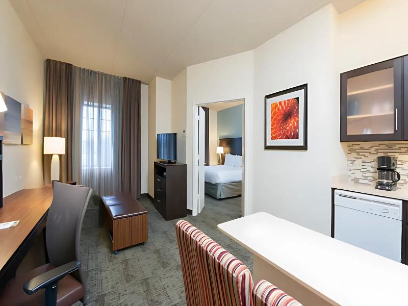 Staybridge Suites Chicago-Oakbrook Terrace By IHG image