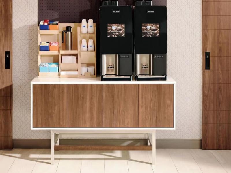 Holiday Inn Express Suites Chicago-Libertyville image