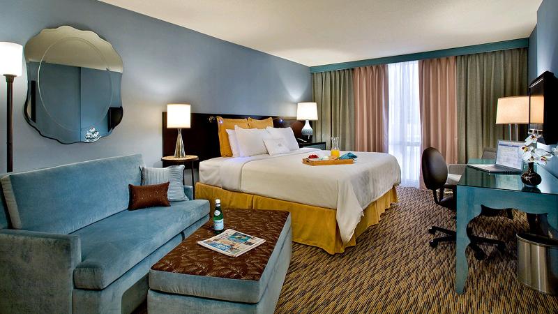 Crowne Plaza Lombard - Downers Grove photo 11