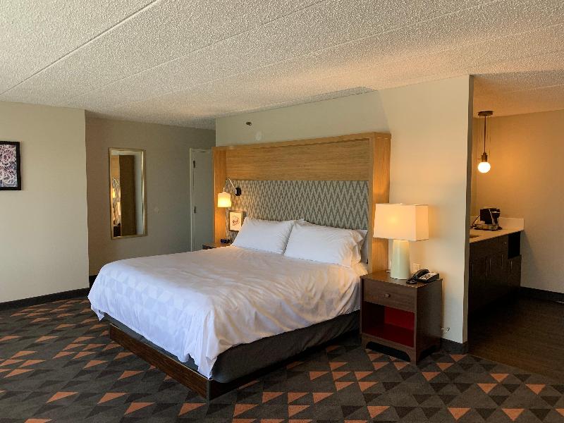 Holiday Inn Chicago-Crystal Lake photo 19