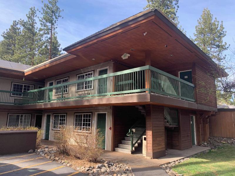 Holiday Inn Express South Lake Tahoe image