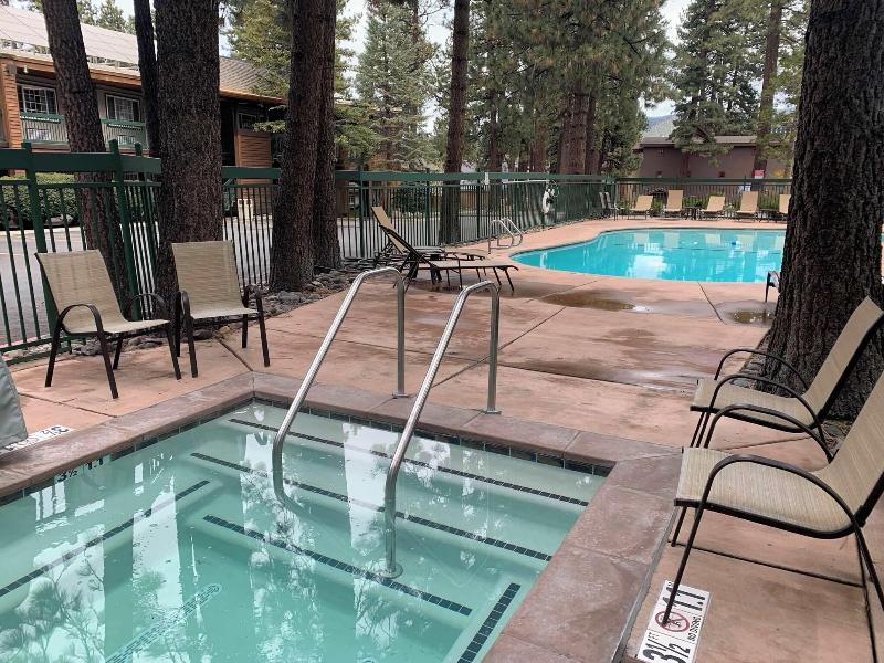 Holiday Inn Express South Lake Tahoe image