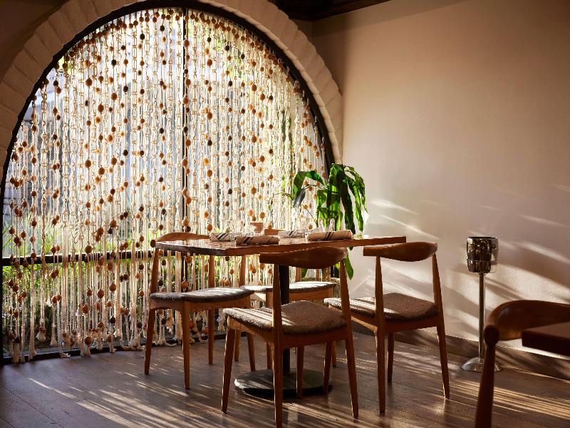 The Leta Santa Barbara Goleta, Tapestry Collection image