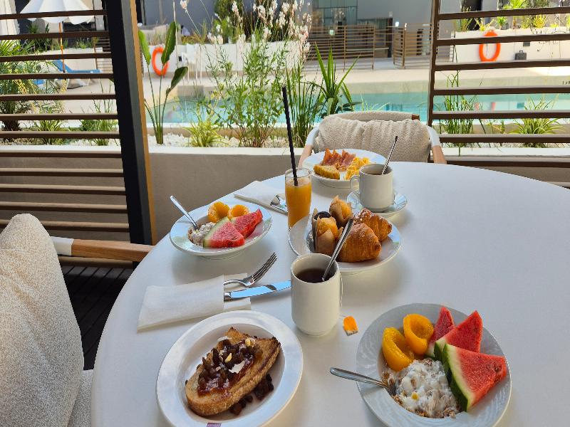 Hotel Vertice Sevilla Aljarafe image