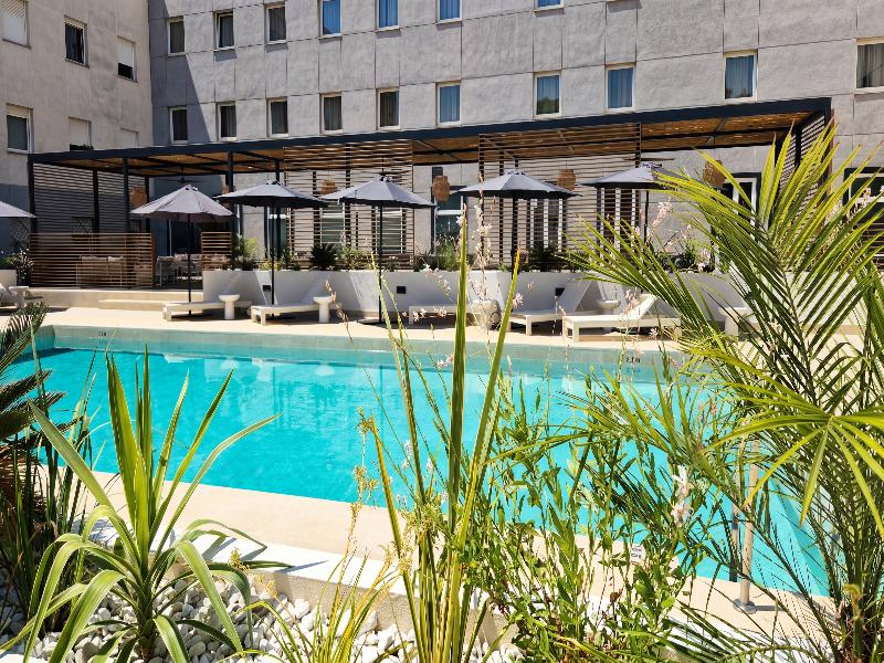 Hotel Vertice Sevilla Aljarafe image