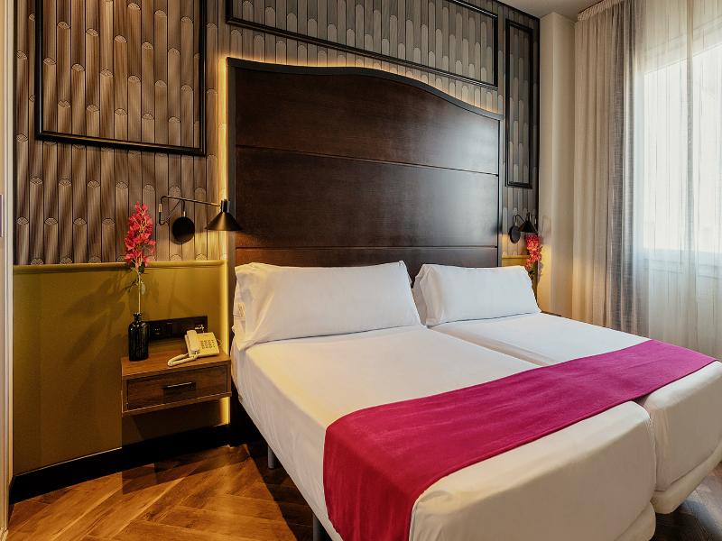 Hotel Vertice Sevilla Aljarafe image