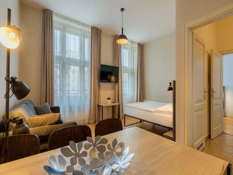 EA ApartHotel Melantrich image