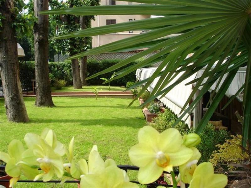 Eco Hotel Milano & Bioriso Restaurant image