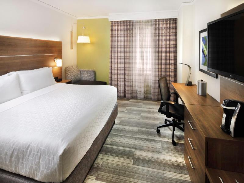 Holiday Inn Express and Suites Fisherman's Wharf image
